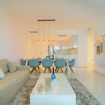 Brand New In Belaire, Pools, Garden Appartement *