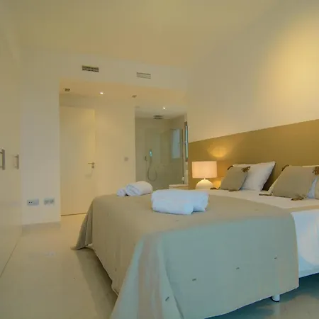 Apartment Brand New In Belaire, Pools, Garden Estepona